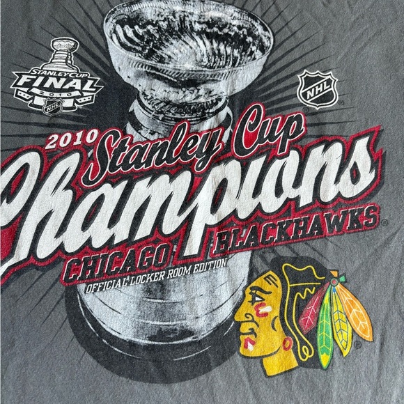 Chicago Blackhawks Shirt Mens L Gray Short Sleeve 2010 Champions Hockey NHL - Picture 3 of 10